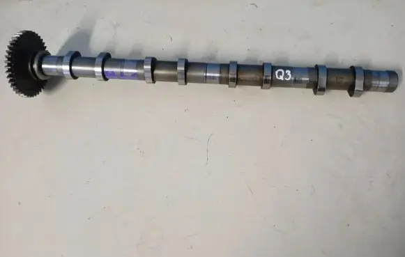 BMW 5 F10 F11 Camshaft 8575438
