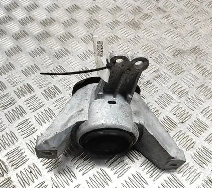 KIA Sportage Engine mount bracket 21810P0520 21815N9110