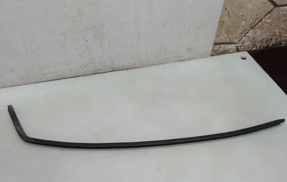 Volkswagen Transporter - Caravelle T6 Rubber seal front coupe door window 