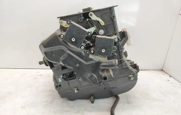 Nissan Almera Tino Interior heater climate box assembly EB03130212