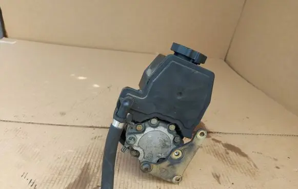 Mercedes-Benz CLK A208 C208 Power steering pump 91208