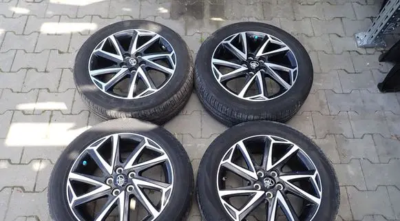 Toyota Yaris XP210 R16 alloy rim 