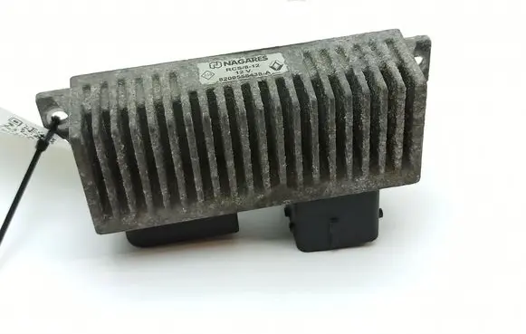 Renault Master III Glow plug pre-heat relay 8200558438