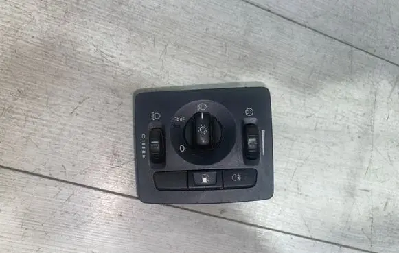 Volvo V50 Light switch 30739298 06W25T
