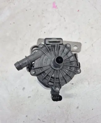 Hyundai Santa Fe Electric auxiliary coolant/water pump 289202M600