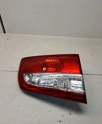 Mazda 6 Tailgate rear/tail lights P0662