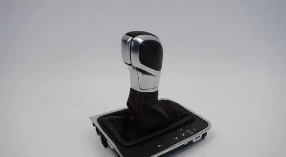 Volkswagen Golf VII Gear lever shifter trim leather/knob 5G1713203K