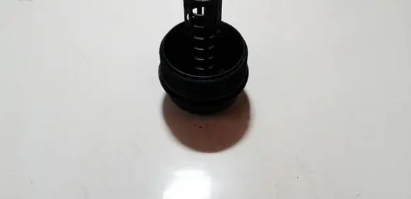 Volvo S80 Oil filler cap 08692306