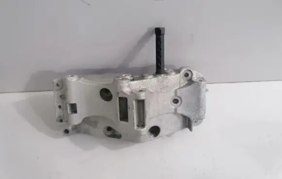 BMW 4 F32 F33 Generator/alternator bracket 7619250