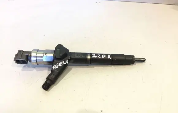 Nissan Primera Fuel injector 16600AU600 04D04698