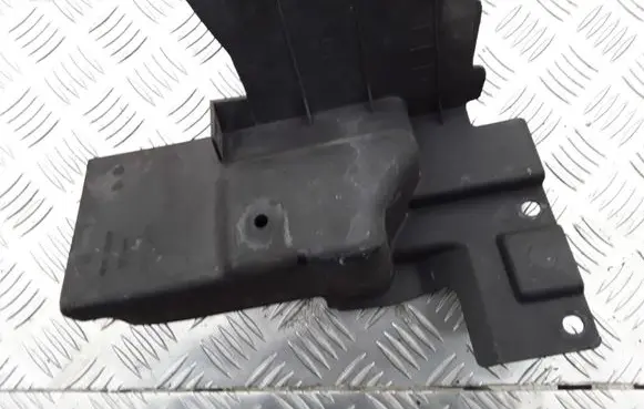 Intercooler air guide/duct channel
