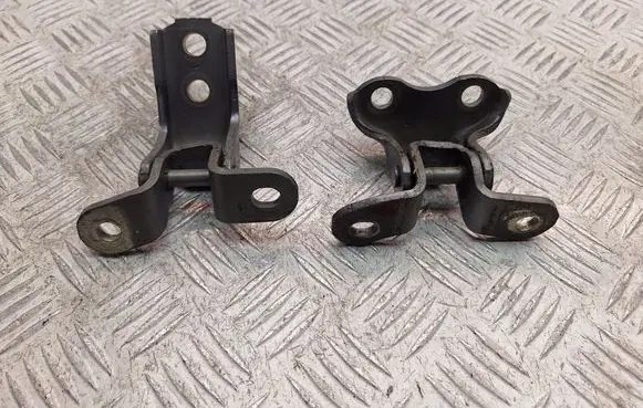 Toyota Verso Front door hinge set 6871002060 6873002050