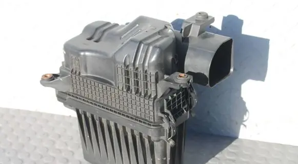 KIA Soul Air filter box OBUDOWA28110B2000 28110B2000