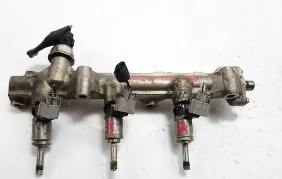 Fuel injector