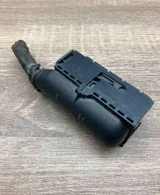 Audi Q7 4L Plug wire PA66GF13 7L0906385A