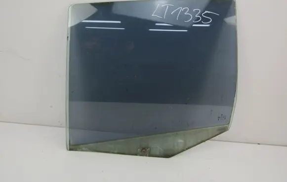 Volkswagen Golf IV Rear door window glass 