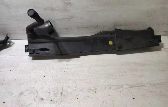 Seat Arona Intercooler air guide/duct channel 2Q0129509 2Q0129509B 4013966A
