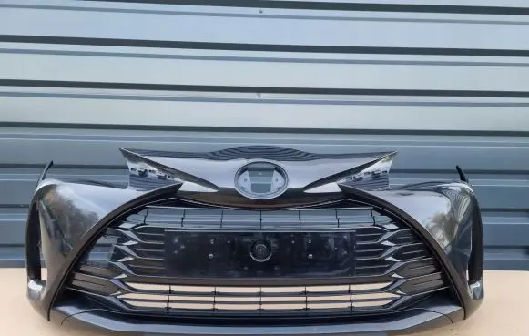 Toyota Yaris Front bumper