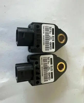 Hyundai i30 Airbag deployment crash/impact sensor 95920-3K000