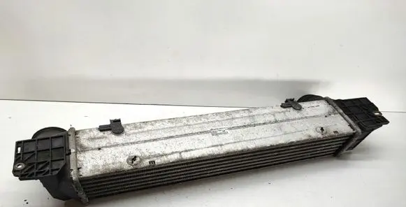 BMW 3 E92 E93 Intercooler radiator 7798788 3296399