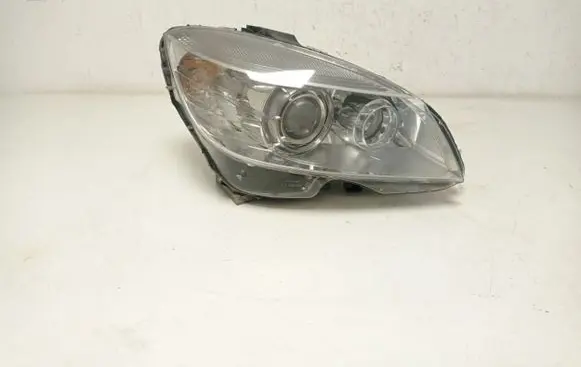 Mercedes-Benz C W204 Headlight/headlamp A2048203261