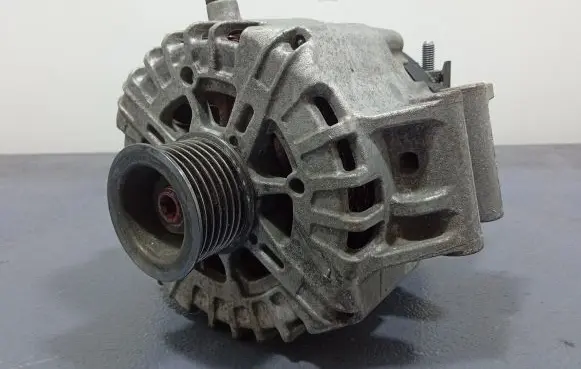 BMW 5 GT F07 Generator/alternator 8611280