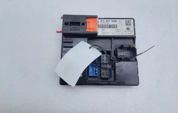Audi A6 S6 C6 4F Light module LCM 4F0907289G