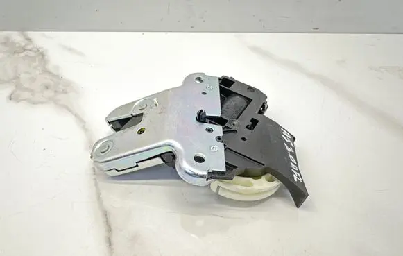 Tailgate/trunk/boot lock/catch/latch