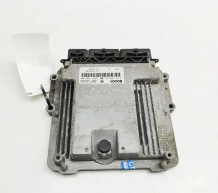 Opel Vivaro Engine control unit/module 237103888R 237104588R