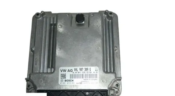 Volkswagen Golf V Engine control unit/module 04L907309G