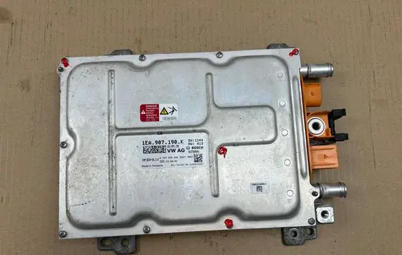 Volkswagen ID.4 Voltage converter inverter 1EA907190K
