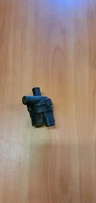 Mercedes-Benz SLK R171 Electric auxiliary coolant/water pump A2118350364