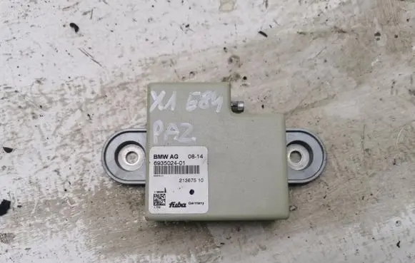 BMW X1 E84 Antenna control unit 6935024