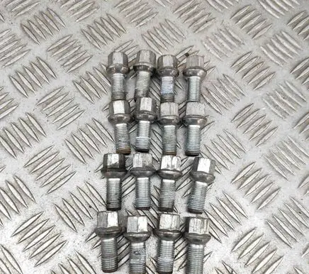 Seat Ateca Nuts/bolts WHT001812