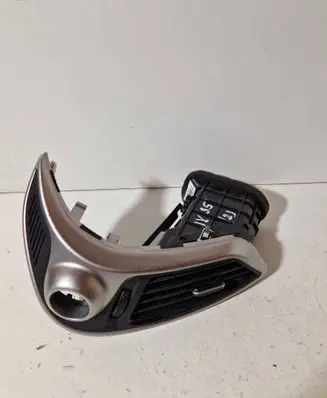 Hyundai ix35 Dashboard side air vent grill/cover trim 974102S000