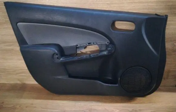 Mazda 2 Front door card panel trim D651684N1 DF7168450N D65168462