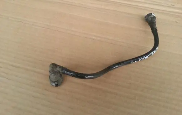 Ford Focus C-MAX Fuel line pipe 