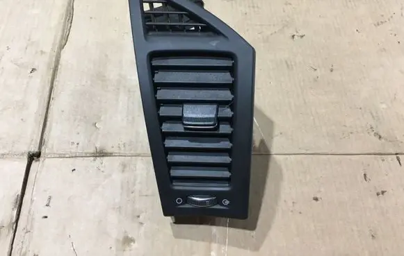 Hyundai i40 Dashboard side air vent grill/cover trim 3Z97490000