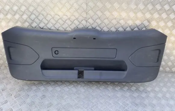 Audi Q3 8U Tailgate trim 8U0867979