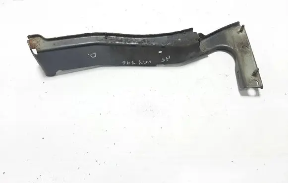 Audi A5 8T 8F Fender mounting bracket 8T0821136A