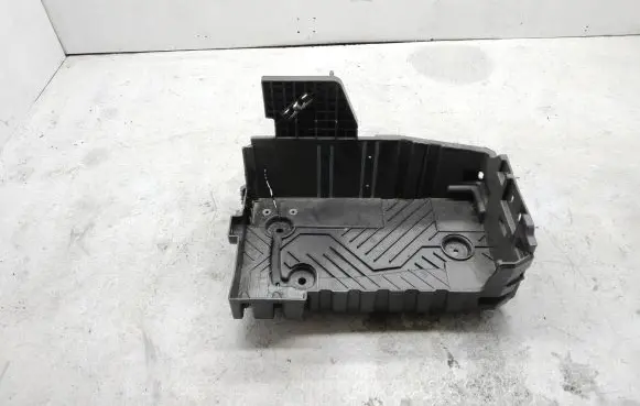 Opel Mokka B Battery tray 9823533180 391MAD