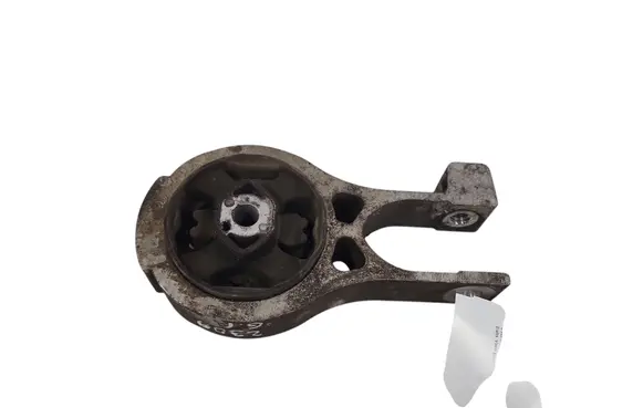 Engine mount bracket