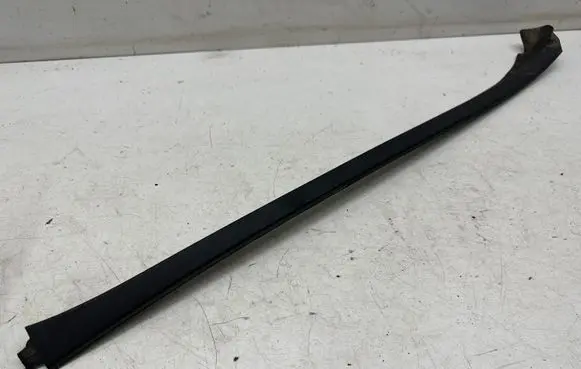 Mercedes-Benz CLA C118 X118 Windshield trim A1186905000