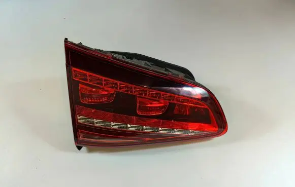 Volkswagen Golf VII Tailgate rear/tail lights 5G0945307G 81240102 95G0945307G