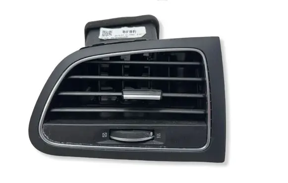 Renault Mégane Renault Sport III (IV Based) Dashboard side air vent grill/cover trim 687600666R