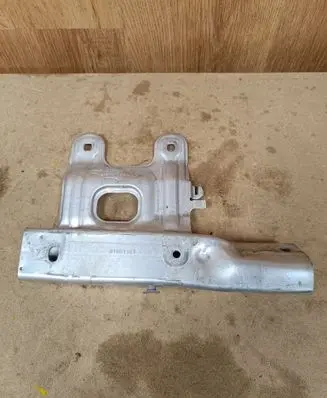 Radiator support slam panel bracket