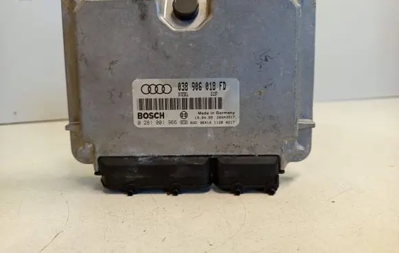 Audi A4 S4 B5 8D Engine control unit/module 0281001966 038906018FD