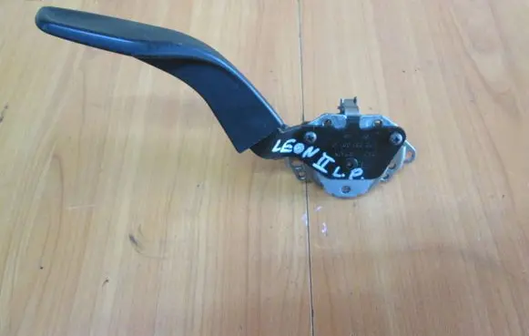 Seat Leon (1P) Seat back rest control lever/handle 5P0881091C