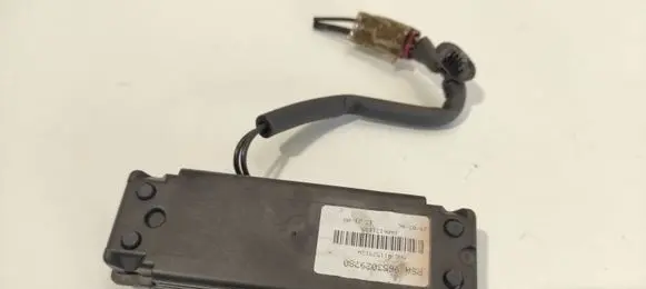 Citroen C6 Aerial antenna amplifier 9653029780 41152912A 1A06131185