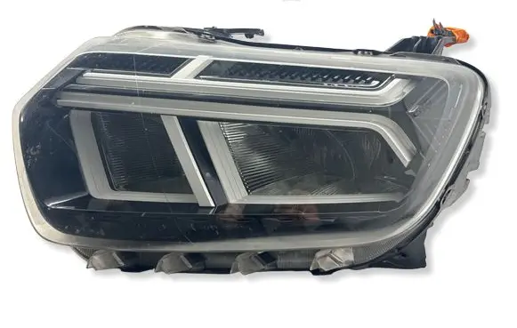 Dacia Duster II Headlight/headlamp 260602465R LA2131289CD